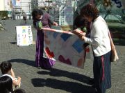 布しばいの様子1